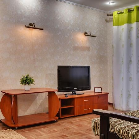 Apartment - Sobornyi Prospect 93 Zaporizhia Dış mekan fotoğraf