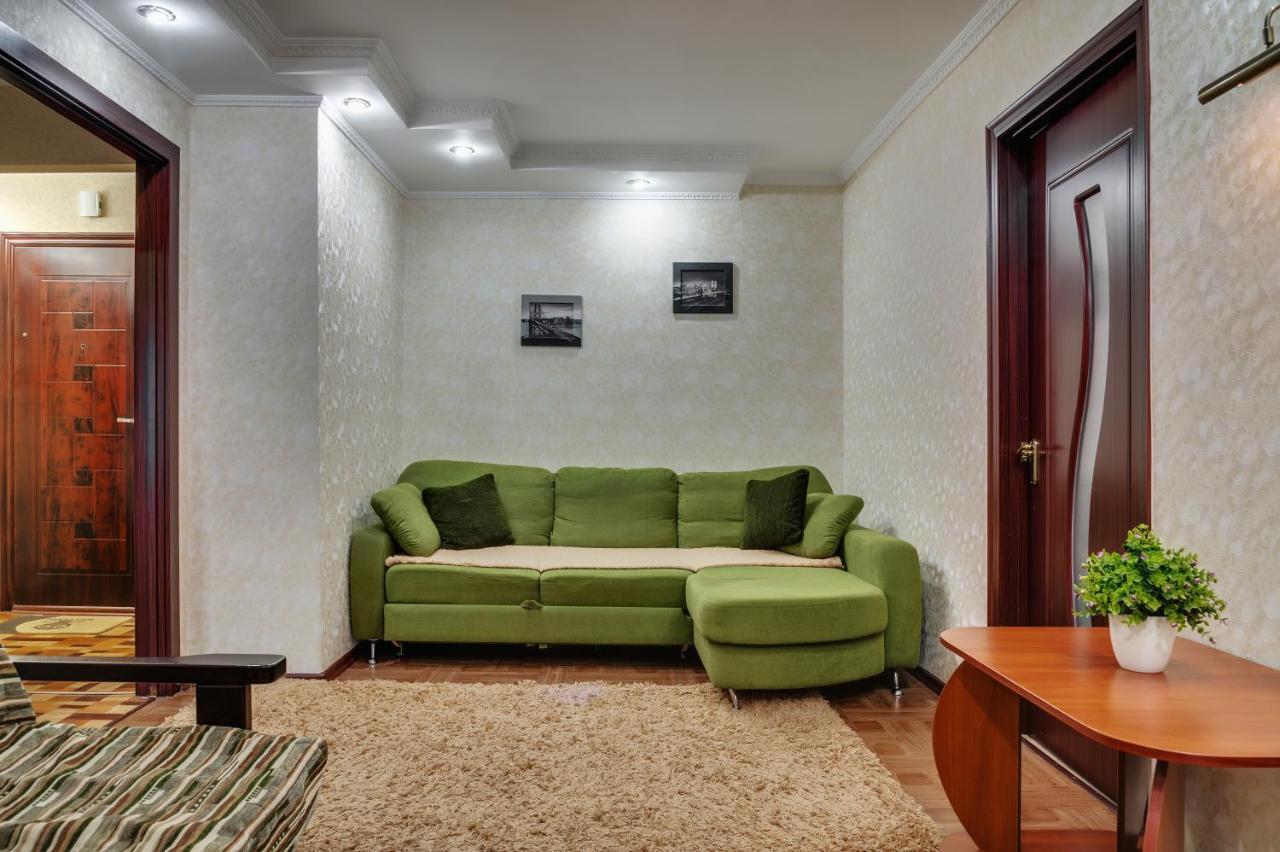 Apartment - Sobornyi Prospect 93 Zaporizhia Dış mekan fotoğraf