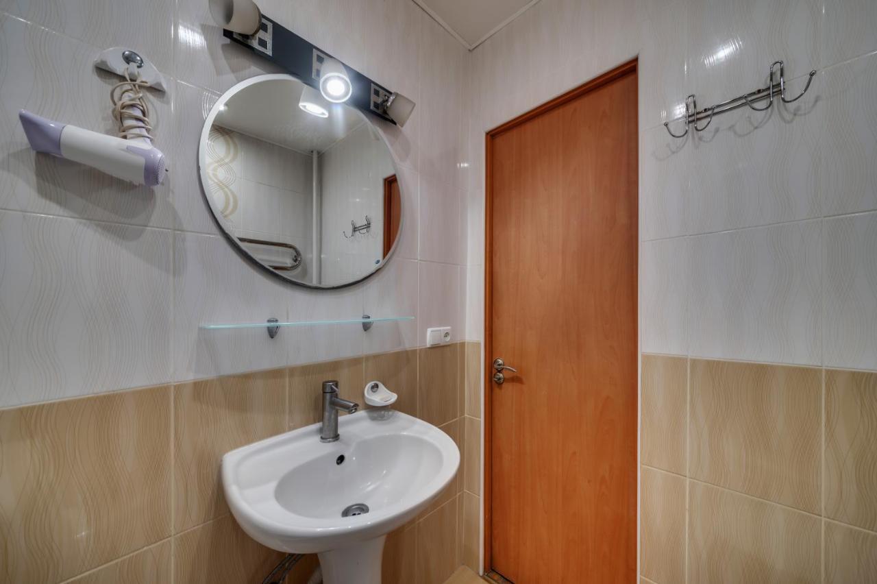 Apartment - Sobornyi Prospect 93 Zaporizhia Dış mekan fotoğraf