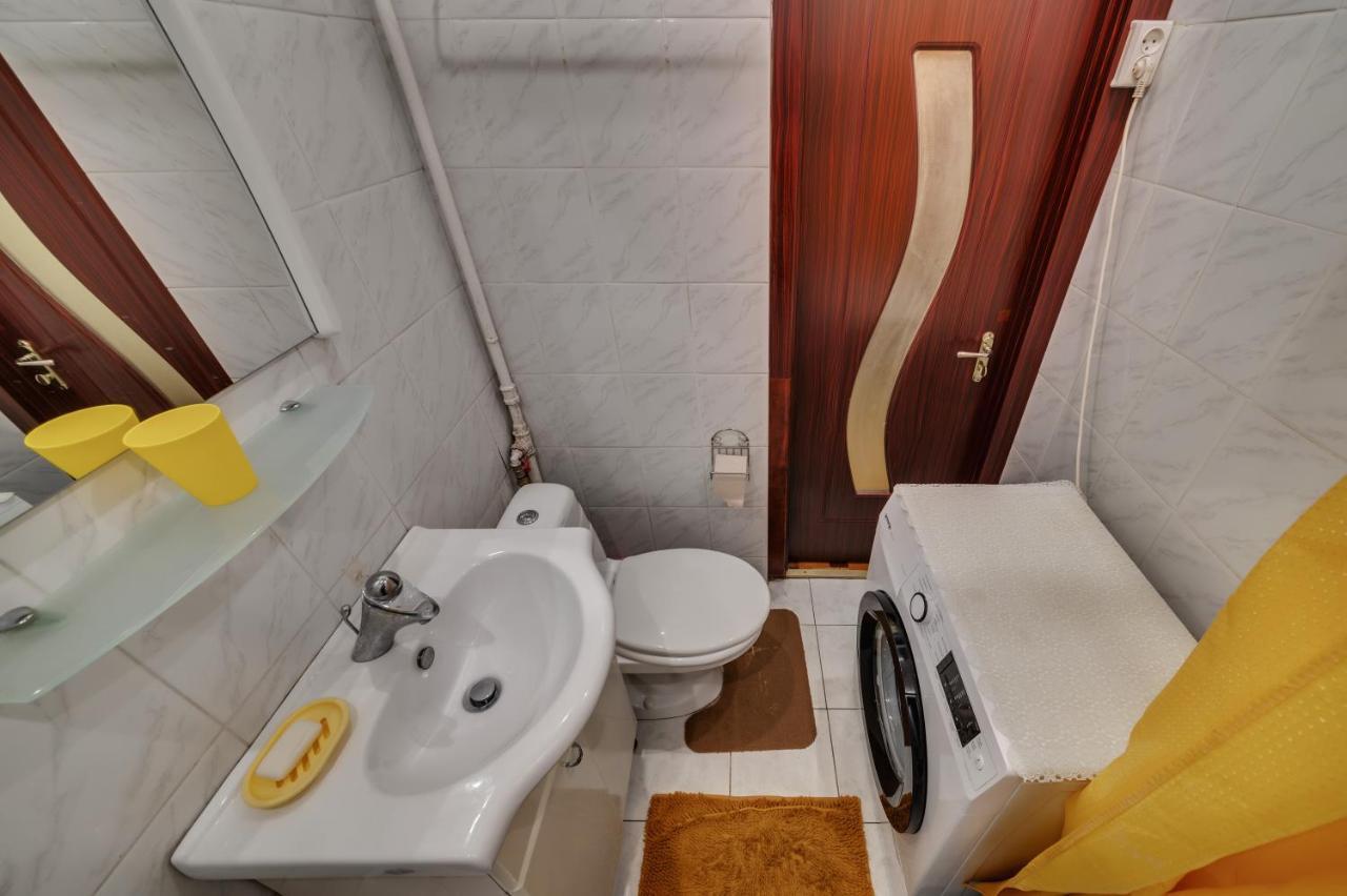 Apartment - Sobornyi Prospect 93 Zaporizhia Dış mekan fotoğraf