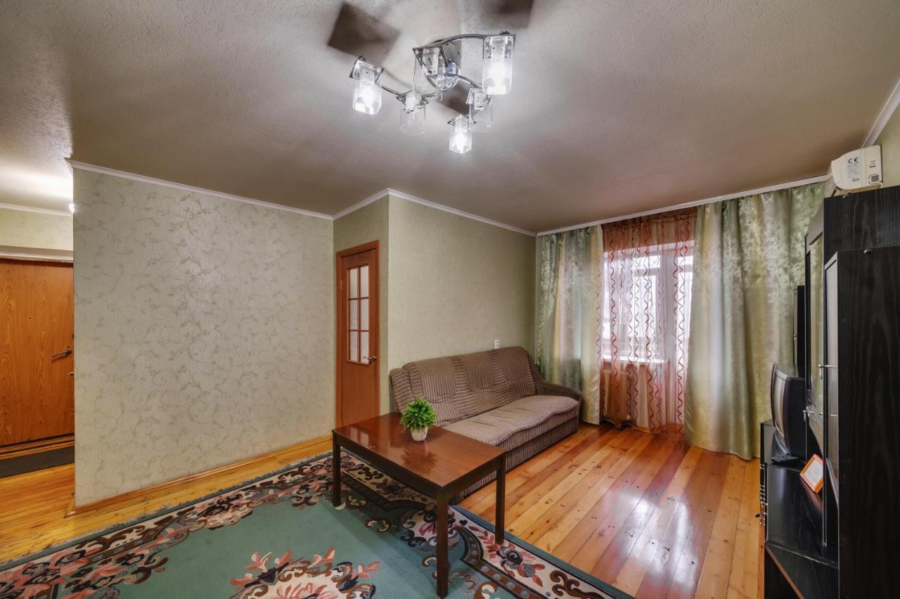 Apartment - Sobornyi Prospect 93 Zaporizhia Dış mekan fotoğraf