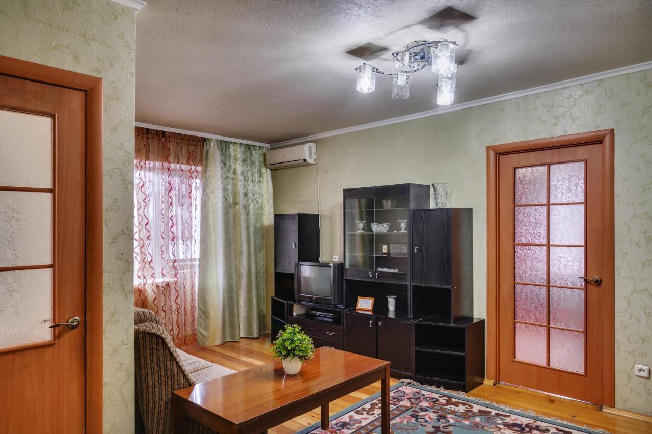 Apartment - Sobornyi Prospect 93 Zaporizhia Dış mekan fotoğraf