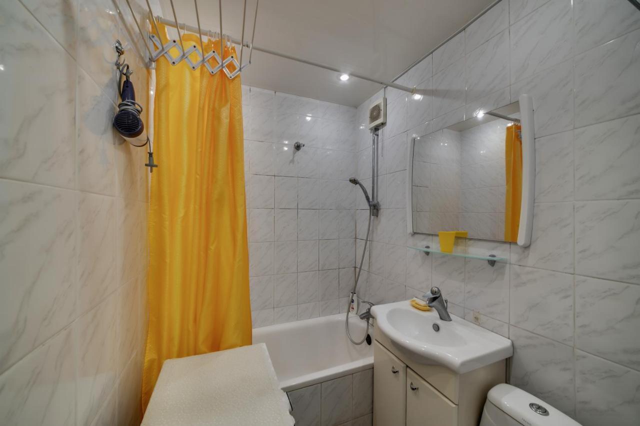 Apartment - Sobornyi Prospect 93 Zaporizhia Dış mekan fotoğraf